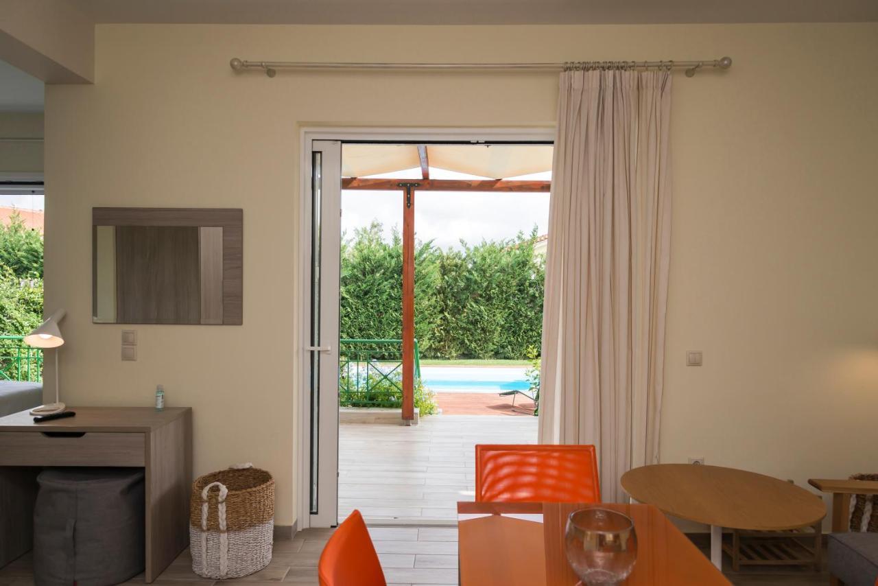 Venus Villa With Private Pool, 2Min To The Beach Finikúnda Kültér fotó